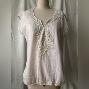 New York & Co Cream White Sleeveless top -size M